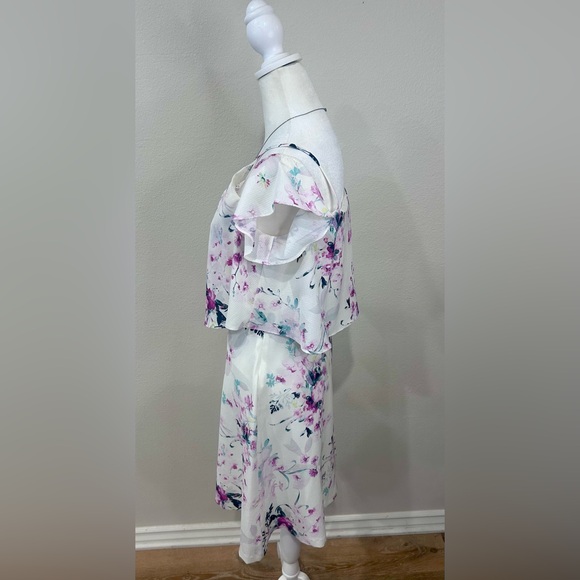 💜”Kensie” White & Purple Floral Dress w/Crisscross Neckline Detailing - Picture 5 of 17